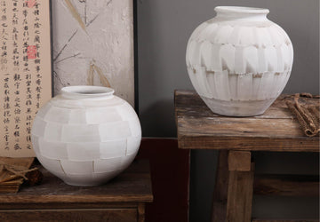 White ceramic vase - 2 pieces