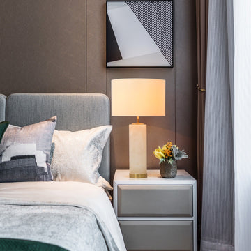 مصباح طاولة