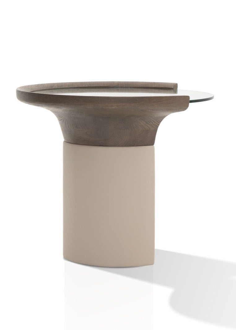 Zad A table